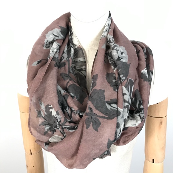 Reitmans Accessories - ❤️Reitmans infinity scarf floral